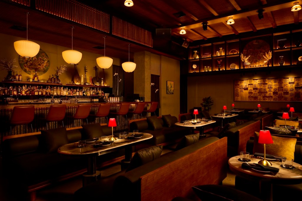 Cocktail lounge at Rewind NYC in Long Island City